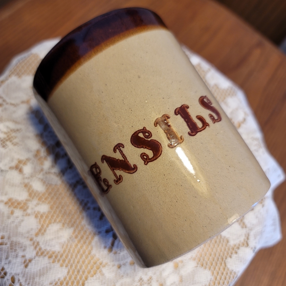 VTG Small Stoneware Utensils Crock